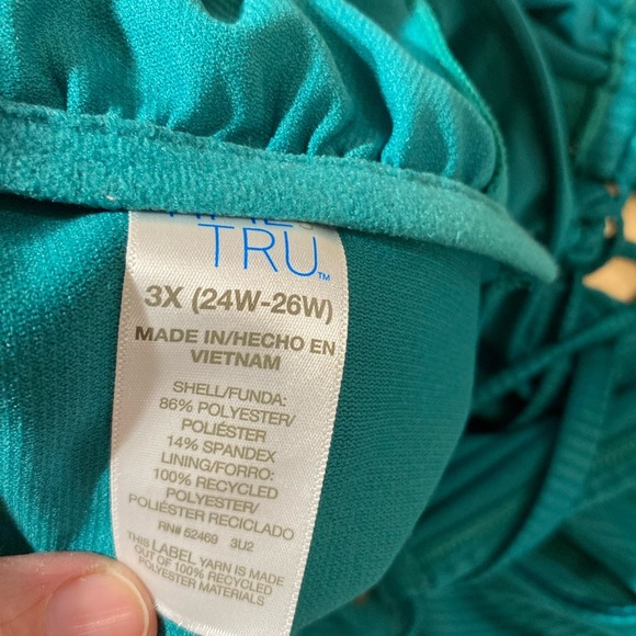 Time and Tru One Piece Swimsuit 3X (24W-26W) Green (IO) - Picture 16 of 16